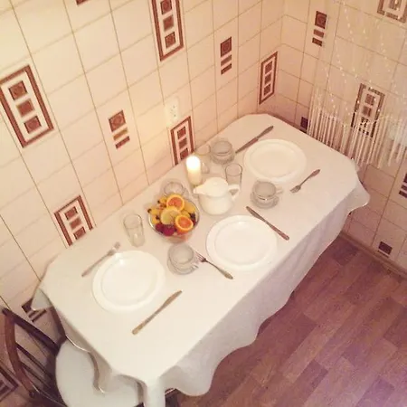 Apartment On Chervyakova 2-3 *